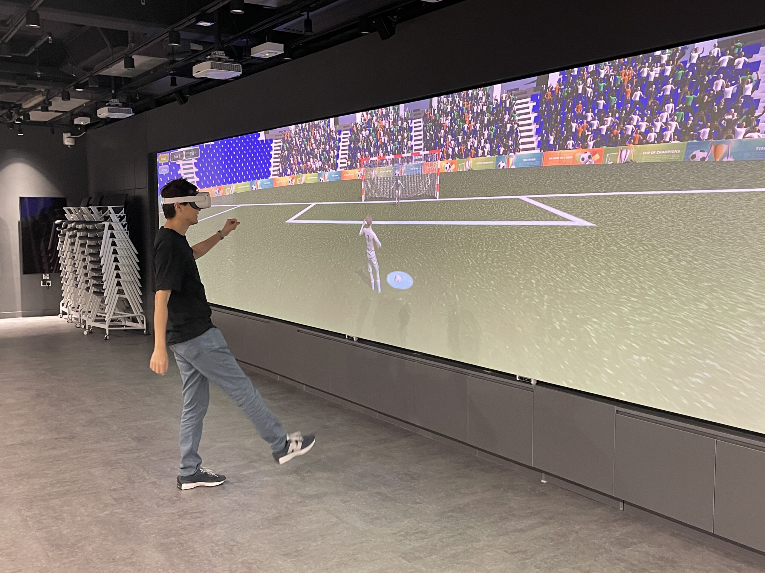 VR Multiplayer Football Simulator